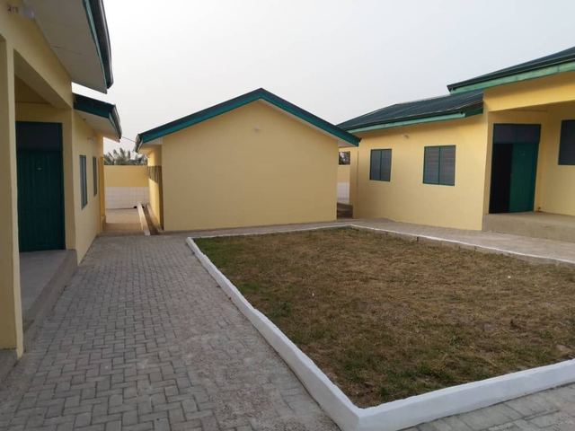 Institutional complex (main) — Photo 20