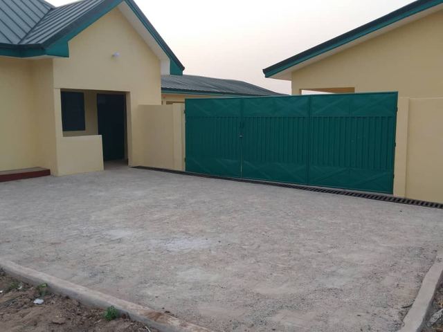 Institutional complex (main) — Photo 21