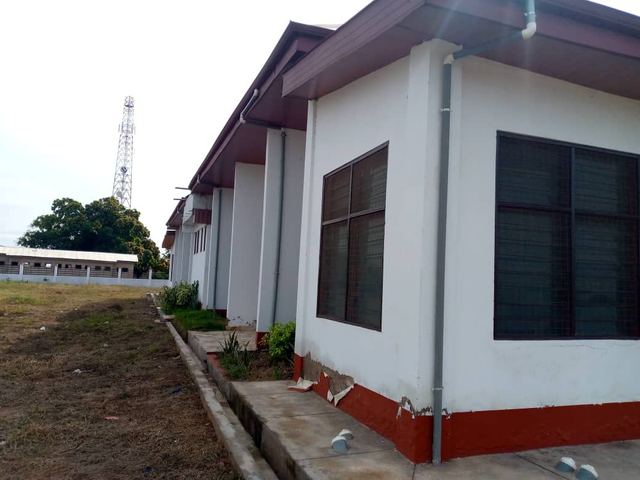 Office / admin building — Photo 9