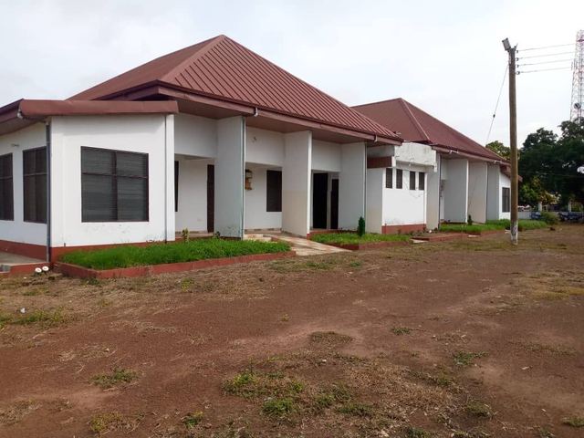 Office / admin building — Photo 21