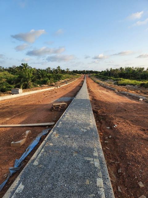 Road base & materials haulage — Photo 8