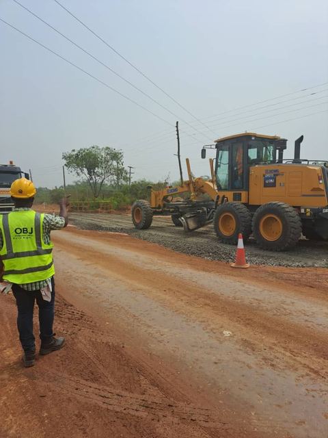 Nhyieso road project — Photo 3